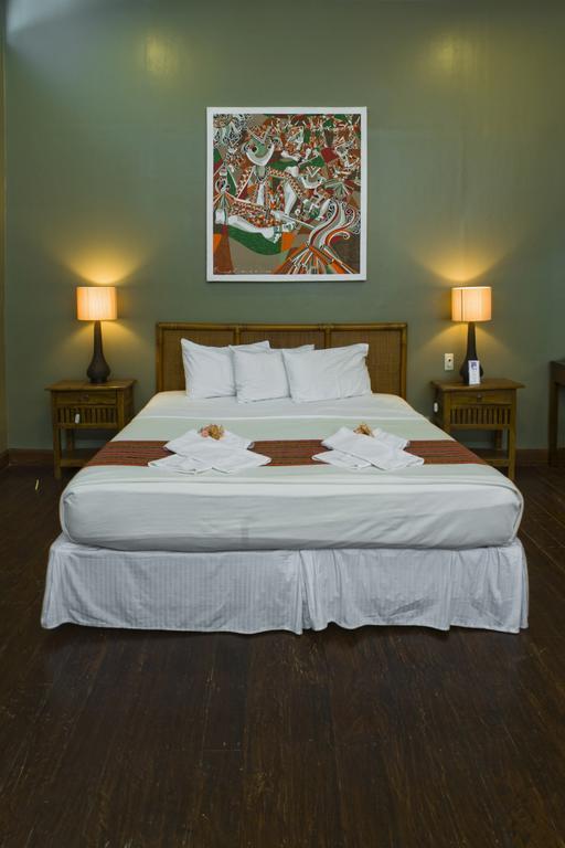 Hijo Resorts Davao Tagum Exterior foto